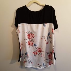 Dreagal Tops - Womens criss cross neckline t-shirt (floral) XXL Dreagal Tops - Womens criss cross neckline t-shirt (floral) XXL